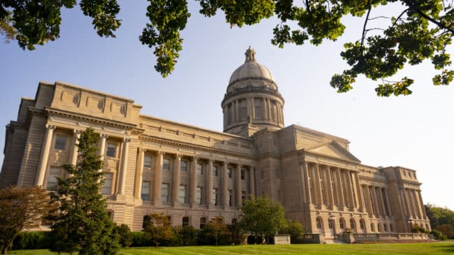 Kentucky Legislature Considers Changes to Teacher Retirement Plan