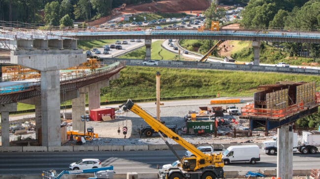 Surface Transportation News: Urban freeway teardowns, states accelerate highway expansion, and more