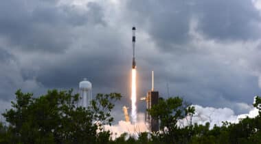 Partnering with the commerical space industry to get back to the moon