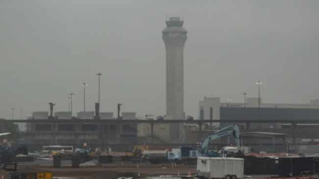 The main causes of air traffic control problems at Newark Airport