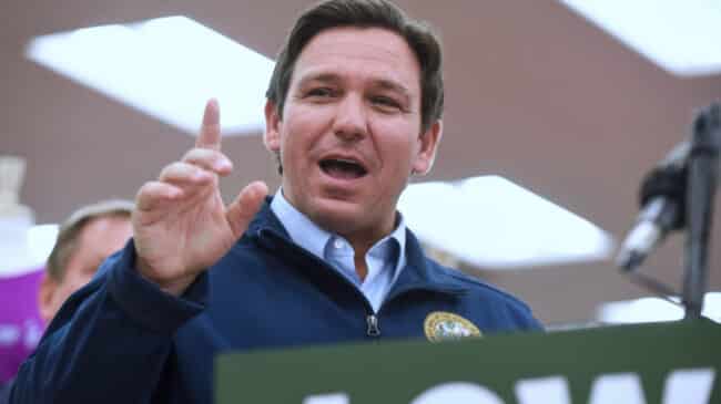 Gov. DeSantis’ proposed budget would improve Florida’s defined contribution retirement plan for teachers, workers